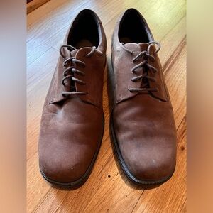 Men's Rockport shoes size 11.5.  Leather upper.  Only worn a few times.